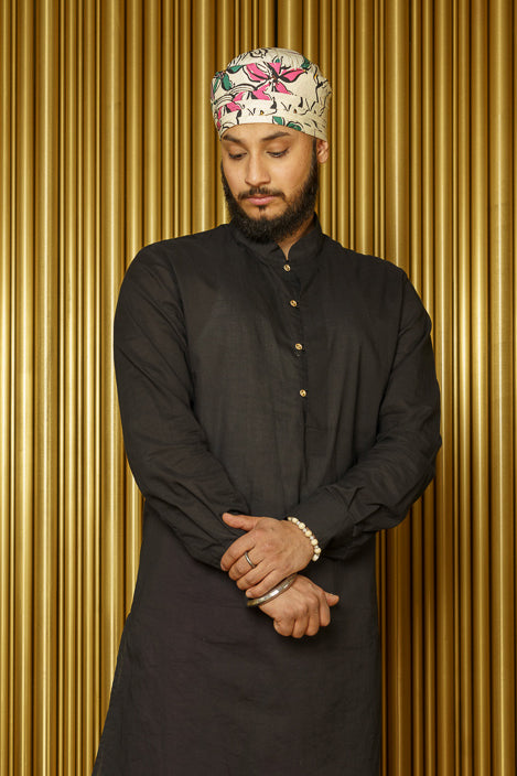 Turban with black kurta pajama hot sale